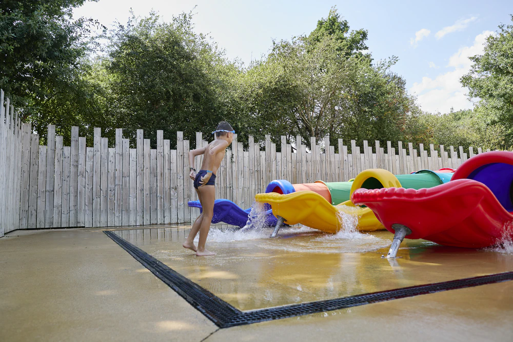 Toboggan aquatique au camping