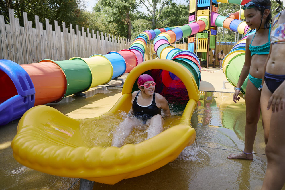 Triple toboggan aquatique au camping de l'étang du pays blanc